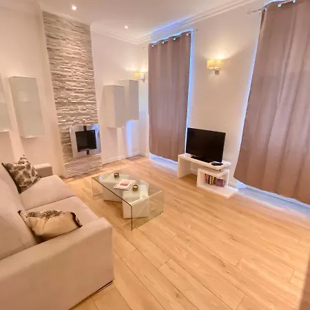 Le Chabaud Scls - Clim, Wifi, Hyper Centre 아파트